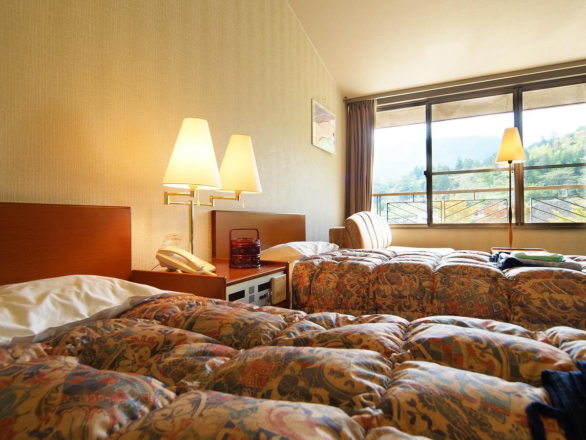 טוקושימה Kamiyama Onsen Hotel Shikinosato & Iyashinoyu מראה חיצוני תמונה