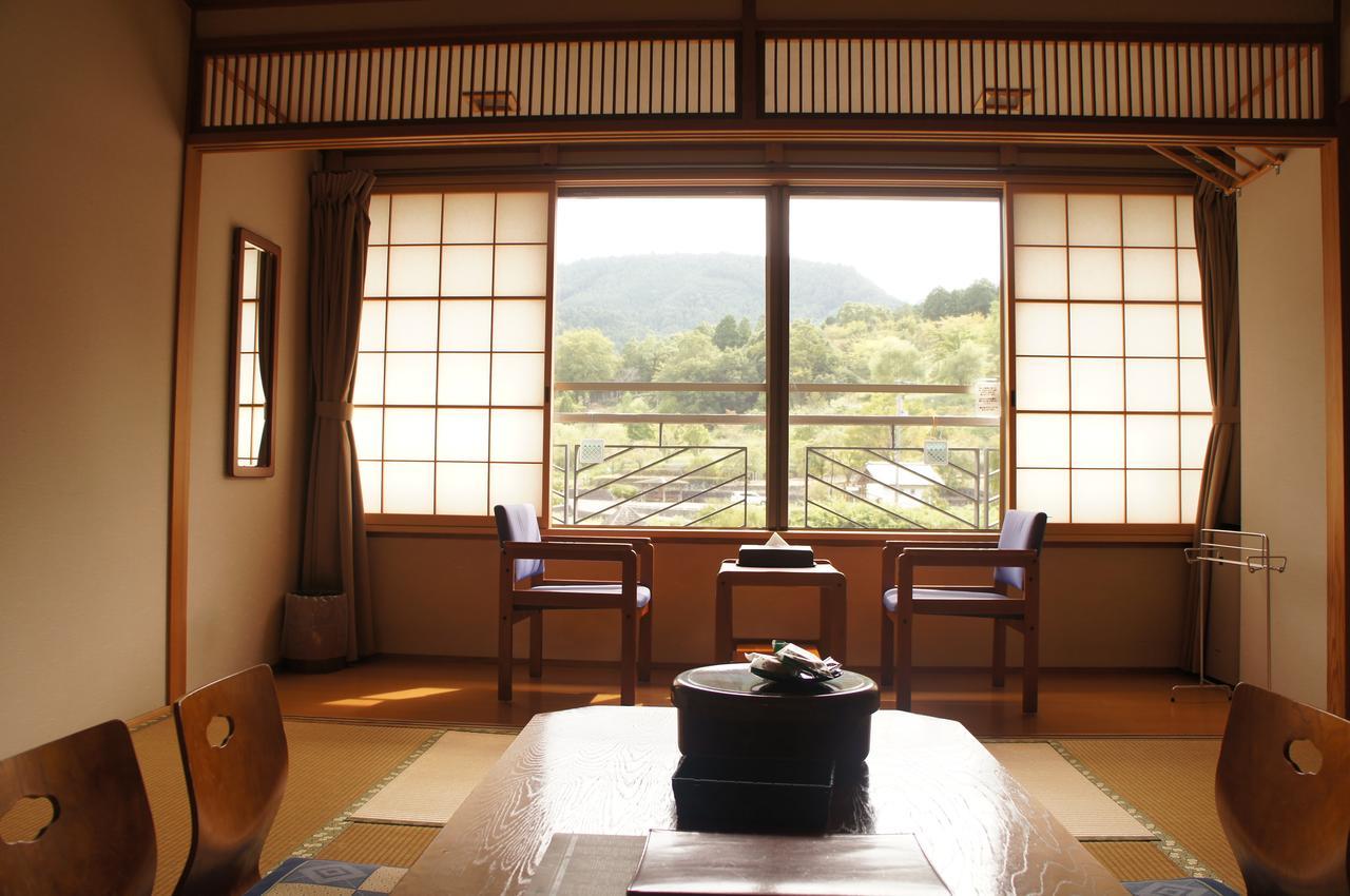 טוקושימה Kamiyama Onsen Hotel Shikinosato & Iyashinoyu מראה חיצוני תמונה