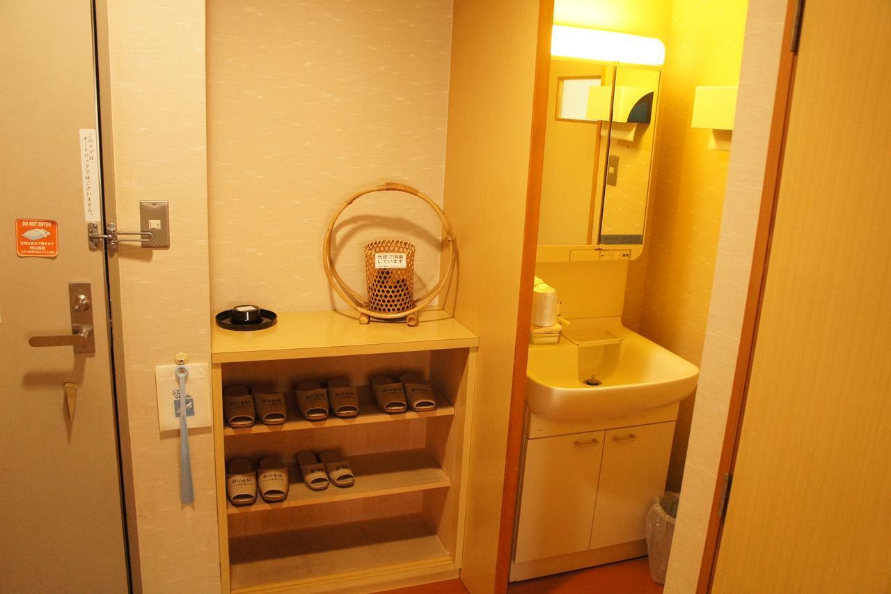 טוקושימה Kamiyama Onsen Hotel Shikinosato & Iyashinoyu מראה חיצוני תמונה